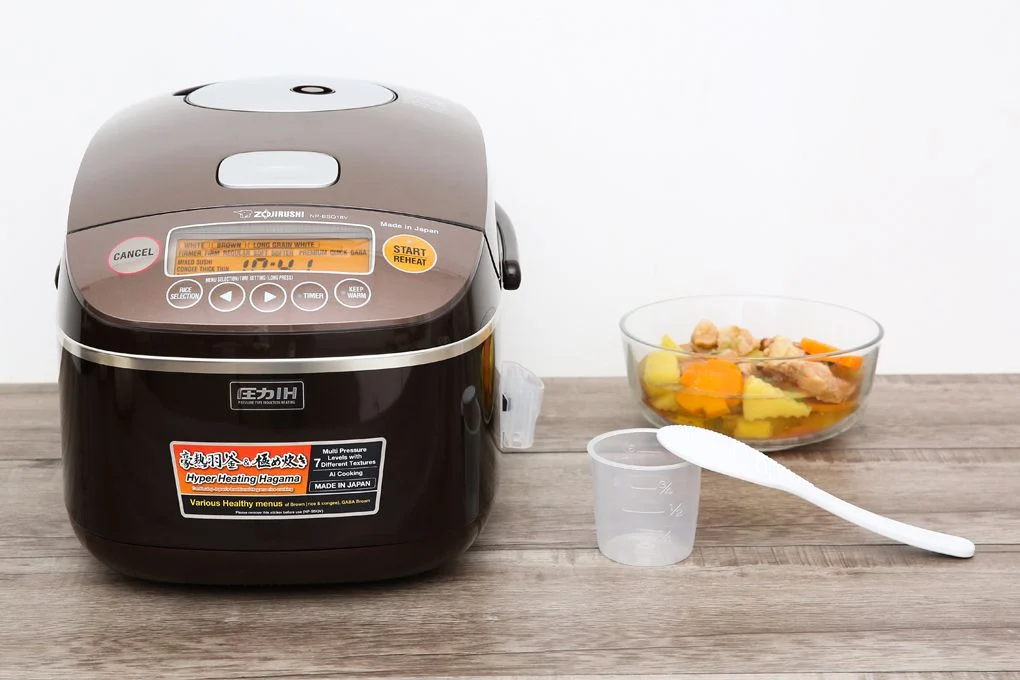 Nồi cơm điện Zojirushi
