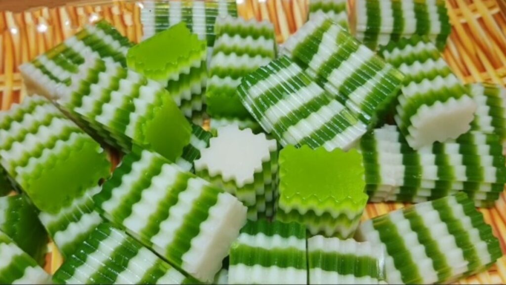 Rau câu nước cốt dừa
